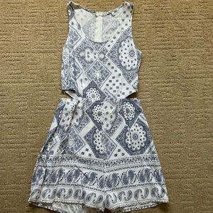 WHITE & BLUE ROMPER